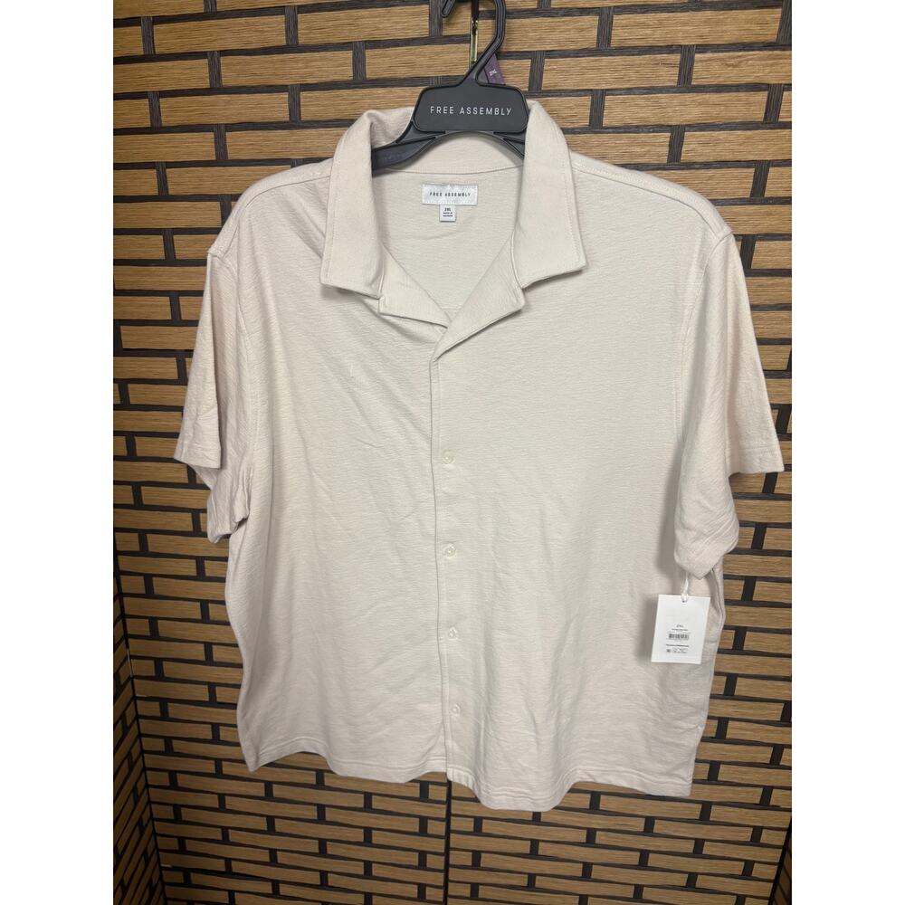 Free Assembly Almond Button‎ Front Short Sleeve Shirt Size 2X